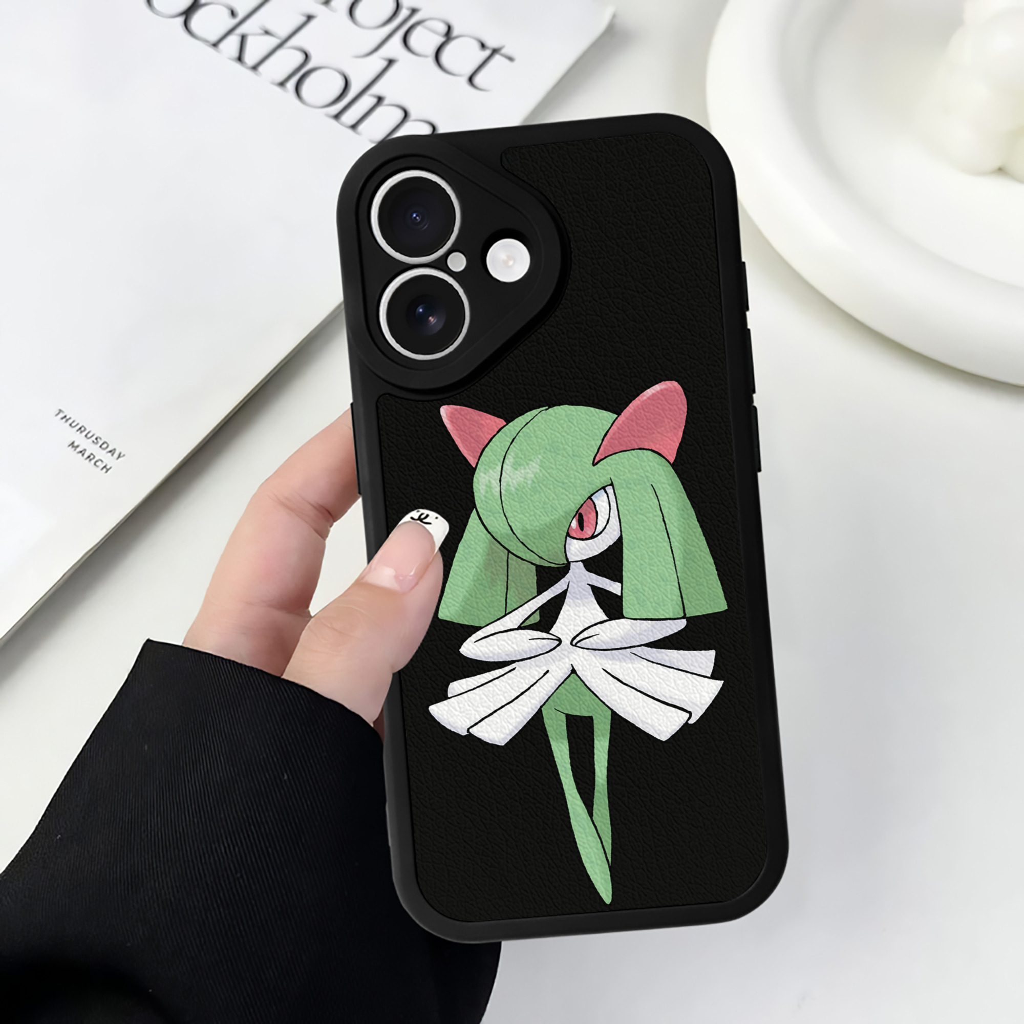 （画像用） ポケットモンスター Pokémon 【iPhone 16シリーズ対応】シリコンスマホケース（レザー調） 材質：シリコン